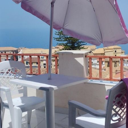 "Lo Studiolo" Apartment Pizzo  Exterior photo