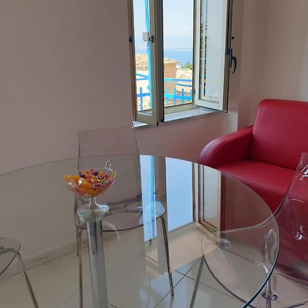 "Lo Studiolo" Apartment Pizzo  Exterior photo
