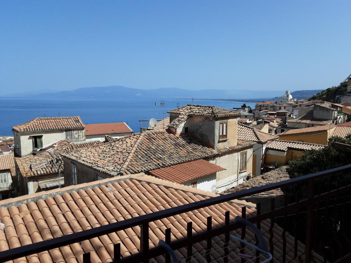 "Lo Studiolo" Apartment Pizzo  Exterior photo
