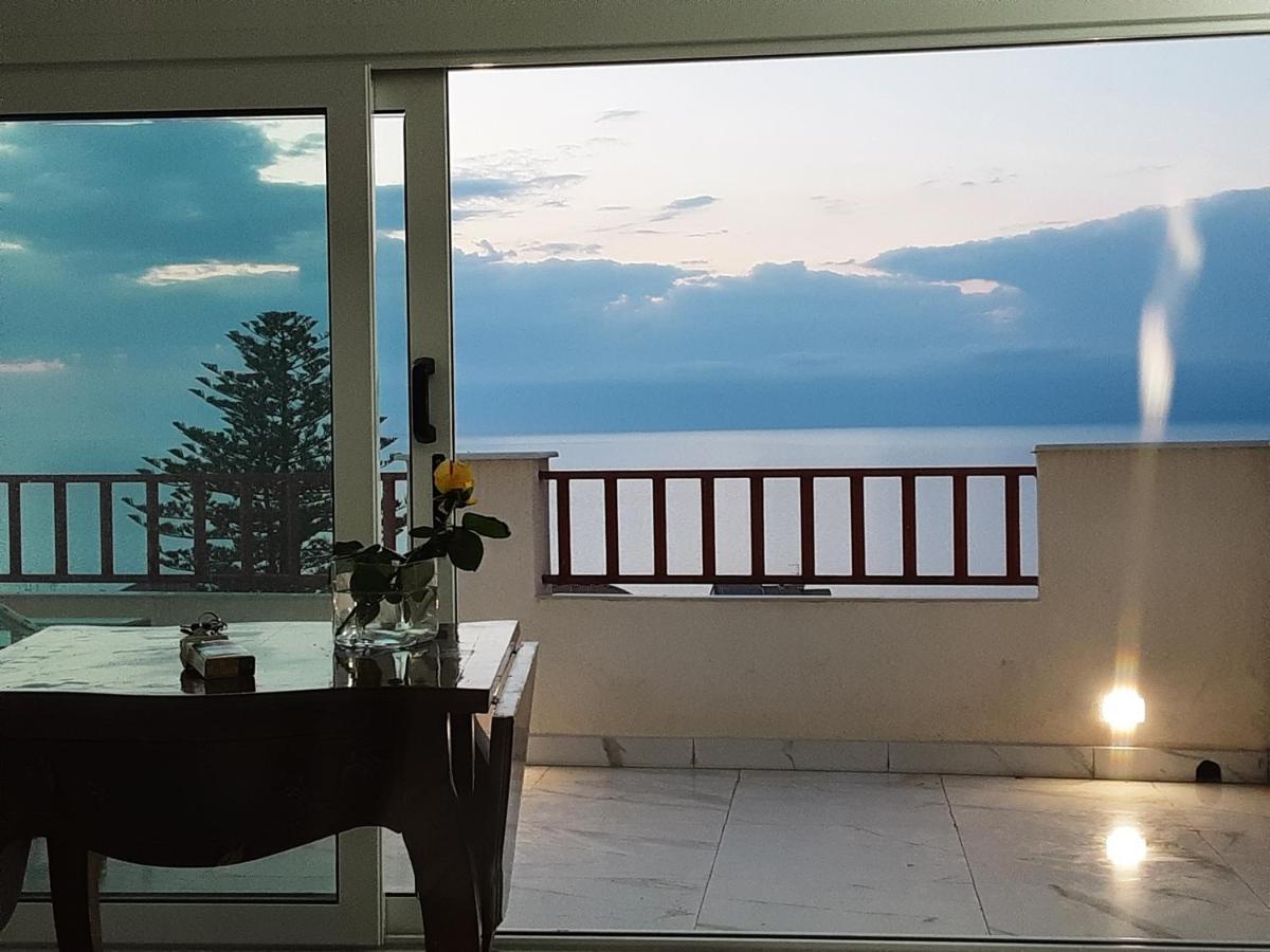 "Lo Studiolo" Apartment Pizzo  Exterior photo