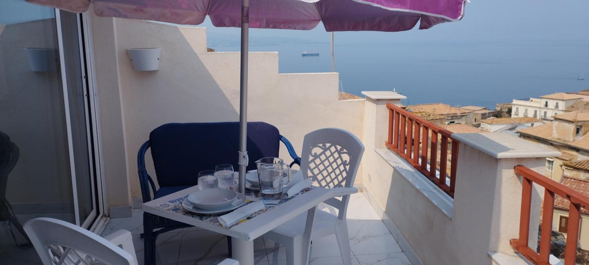 "Lo Studiolo" Apartment Pizzo  Exterior photo